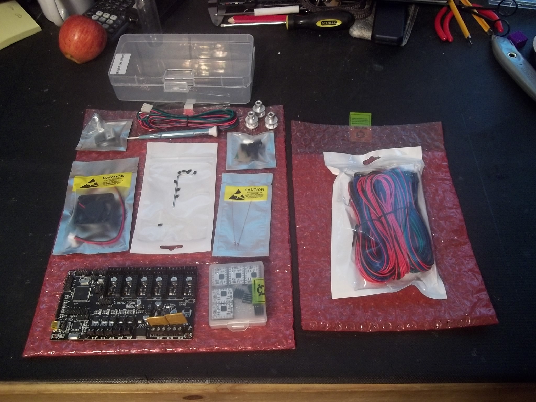 Prusa Mendel build update #2: all electronics acquired, miscellaneous hardware, updated sources and BOM