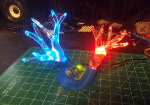 First “small” 3D-printed base prototype combining glass art and Lumiboard